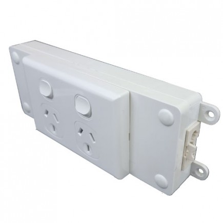 SOFT WIRED DOUBLE SWITCHED OUTLET (WHITE)